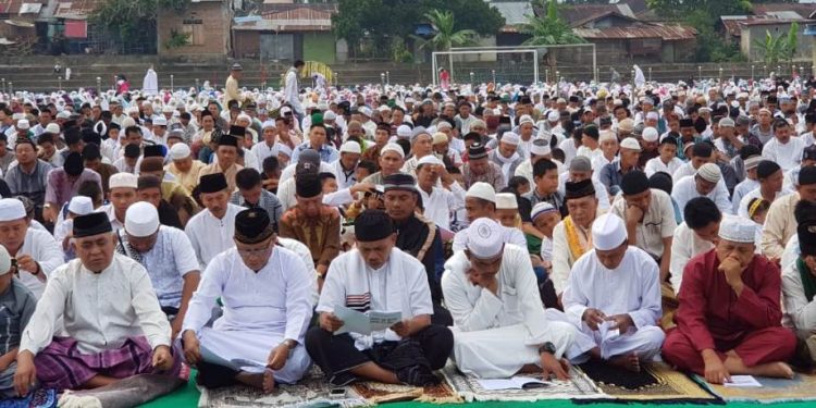 Bolsel Shalat Idul Fitri Berjamaah di Rumah