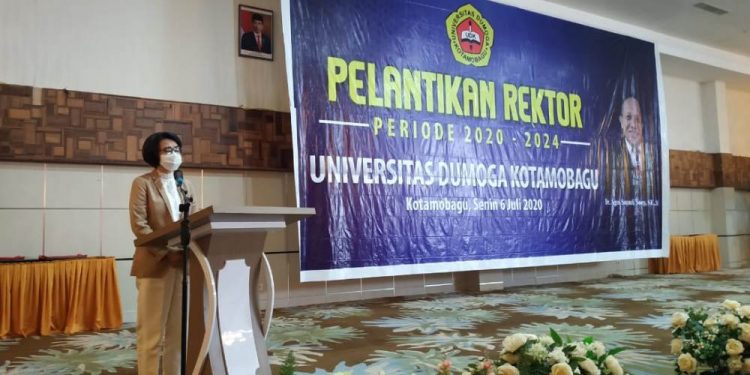 Bupati Yasti Hadiri Pelantikan Rektor UDK