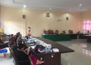 Ketua DPRD Bolmut Pimpin RDP Bahas Isu Yang Berkembang Ditengah Masyarakat