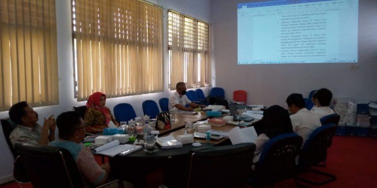 Bapemperda Dekot Bahas Ranperda bersama SKPD