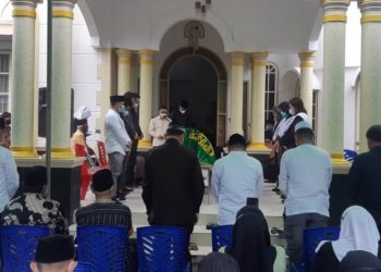 Suasana Duka Selimuti Keluarga Besar DPRD Bolmong