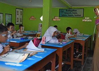 Komisi III DPRD Kotamobagu Minta Diknas Pertimbangkan Tatap Muka Siswa Sekolah