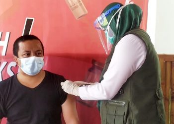 Dari 20 Anggota DPRD Bolmut, Baru 3 Orang Yang Melaksanakan Vaksinasi COVID-19