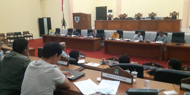 Pansus Panggil SKPD Bahas LKPJ