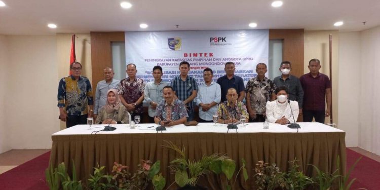 DPRD Bolmut dan Sekretariat, Bimtek Penyusunan SIPD dan Standar Pemeriksaan Keuangan Negara