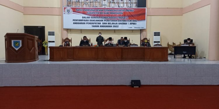 Rapat Paripurna DPRD Bolmong Tentang Pembahasan Tahap I Ranperda APBD 2022 Digelar