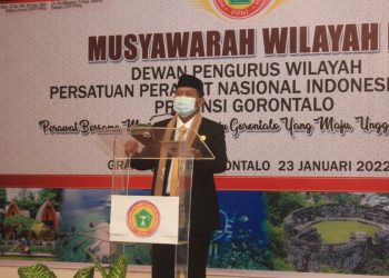 Sekprov Gorontalo Darda Darada Saat Membacakan Sambutan Gubernur Pada Muswil PPNI Gorontalo (Foto/Ist)