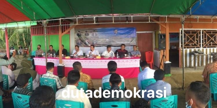 Reses DPRD Bolmut Dapil Satu di Desa Duini Kecamatan Pinogaluman, Disambut Antusias Warga