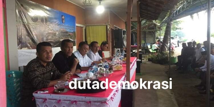 Reses DPRD Bolmut Dapil Satu di Desa Duini Kecamatan Pinogaluman, Disambut Antusias Warga