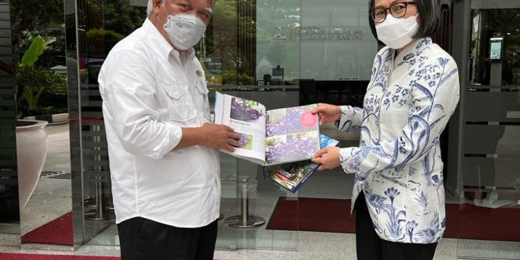 Bertemu Langsung Menteri PUPR Basuki Hadimuljono, Bupati Yasti Sampaikan Usulan Program Pembangunan Infrastruktur