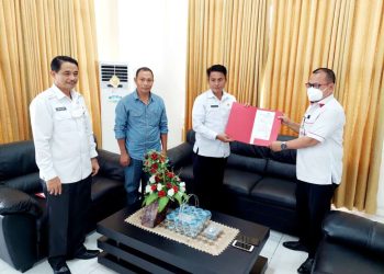 Decker Rompas Ditunjuk Bupati Yasti Plt Camat Sangtombolang