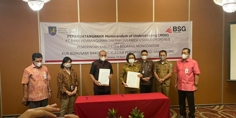 Pemkab Bolmong MoU Bersama Bank SulutGo terkait Program KUR ‘Bohusami Bakobong’