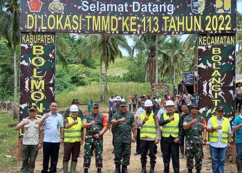 Ditandai Penandatangan Naskah, Program TMMD Kodim 1303 Bolmong di Desa Bohabak Satu Resmi Dibuka