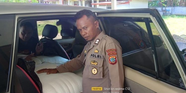 Mencurigakan, Mobil Angkut Ratusan Liter Cap Tikus Diamankan Polsek Pinogaluman