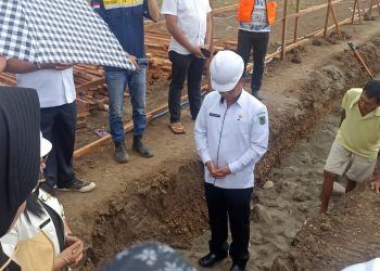 Sekda Tahlis Letakkan Batu Pertama Pembangunan Laboratorium Kesehatan 