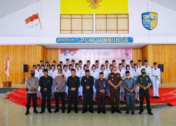 Bupati Bolmut Kukuhkan 33 Nama Anggota Paskibraka, Ini Daftar Namanya 