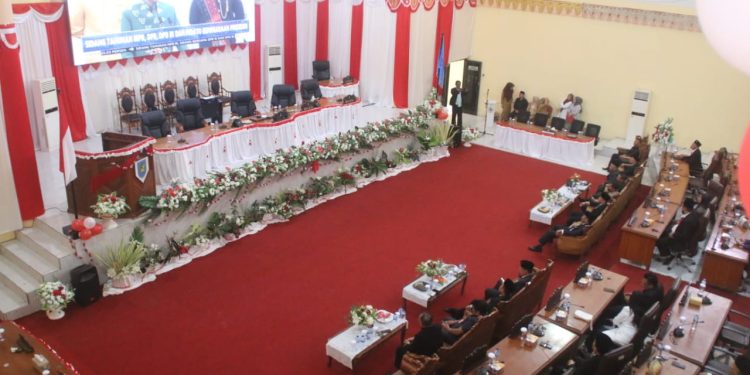 DPRD Bolmong Mendengarkan Pidato Kenegaraan Presiden di HUT RI ke-77