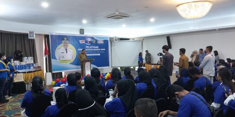 Pj Bupati Limi Mokodompit Buka Pelatihan Kewirausahaan Mandiri UMKM Tahun 2022