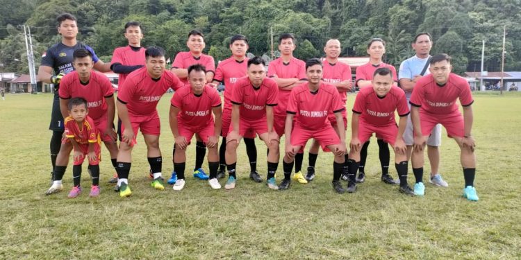 Silaturahim dengan Masyarakat, Bhayangkara FC Bolmong laksanakan Pertandingan Persahabatan di Inobonto
