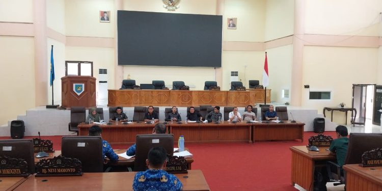Komisi I DPRD Bolmong RDP bersama Mitra Kerja Eksekutif