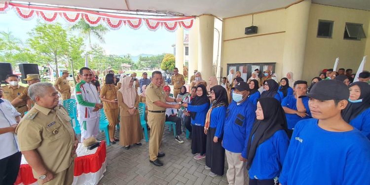 Tunjang Kinerja PLKB, Bupati Bolmut Serahkan 30 Unit Sepeda Motor