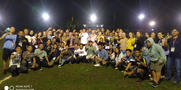 Ketua KNPI Bolmong Feramitha Mokodompit Hadiri Open Turnamen Sepak Bola Putri