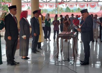Pj Bupati Bolmong Lantik Pejabat Esalon II