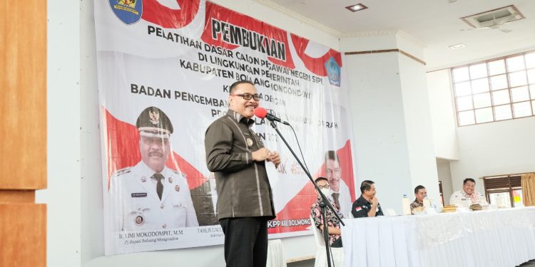 Limi Mokodompit Membuka Pelaksanaan Latsar CPNS