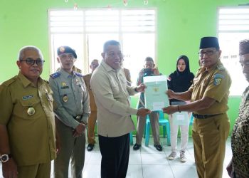 Bagikan 101 Sertipikat Program TORA 2022, Ini Harapan Kepala BPN Bolmut 