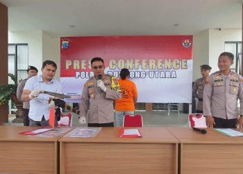 Penampakan Nasir Pembunuh Sadis di Bintauna Yang Dihadirkan di Jumpa Pers 