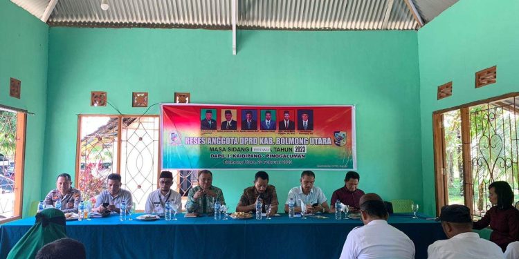 Luar Biasa, Reses Dapil Satu, Anggota DPRD Bolmut Salurkan Bantuan Pupuk Non Subsidi