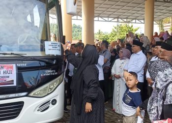 Limi Lepas CJH Bolmong Menuju Tanah Suci Mekah-Madinah