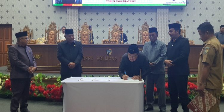 12 Poin Catatan Penting DPRD Bolmut di Paripurna Pertanggung Jawaban APBD 2022