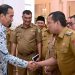 Bertemu Penjabat Kepala Daerah, Jokowi : Bapak Ibu Miring-Miring, Saya Ganti 