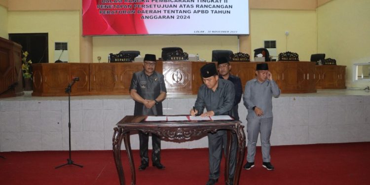 Rapat Paripurna Penetapan APBD 2024 Digelar