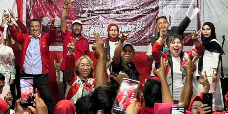 Warga Lolak Bolmong Sebut Yasti Layak Duduki Kursi Senayan