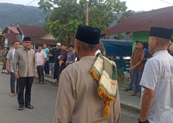 Buka Puasa Bersama Warga Desa Mopusi, Limi Berpesan Pererat Tali Silaturahmi