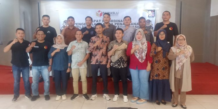 Bawaslu Bolmong Gelar Rakor Pengelolaan Data Penanganan Pelanggaran Penetapan Hasil Pemilu