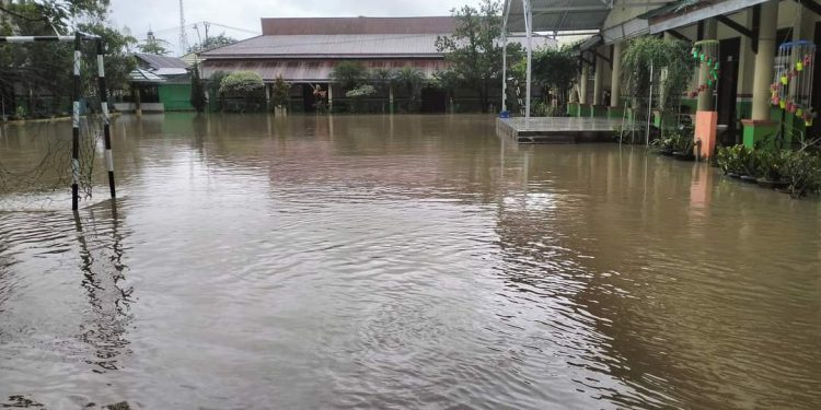 Diknas Bolmong Sementara Identifikasi Sekolah Terdampak Banjir