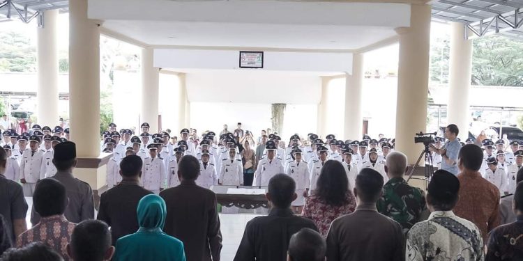 Pengukuhan Penambahan Masa Jabatan Kepala Desa se-Bolmong Berlangsung Khidmat