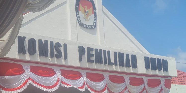 Hari Pertama Pendaftaran, Belum Ada Bakal Calon Mendaftar di KPUD Bolmut 