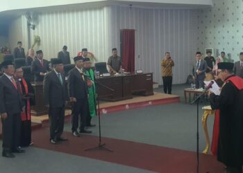 Tiga Pimpinan Definitif DPRD Bolmut Resmi Dilantik
