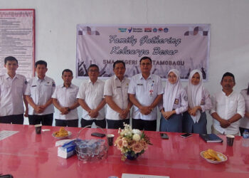 SMA Negeri 2 Kotamobagu Menggelar Family Gathering 