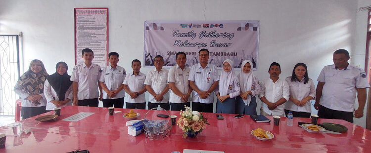 SMA Negeri 2 Kotamobagu Menggelar Family Gathering 