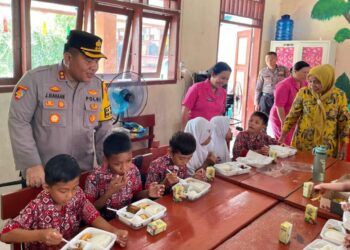 Polres Bolmut Uji Coba Program Makan Bergizi Gratis 