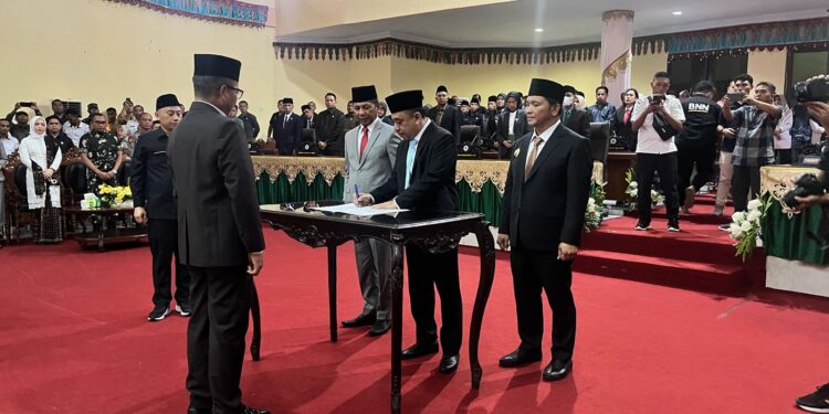 Wakili Gubernur YSK, Tahlis Saksikan Serah Terima Jabatan Bupati Bolmong