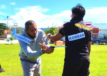 Tampang Pelaku Pembunuhan di Desa Bunia Saat Jalani Rekonstruksi 