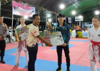 Putra Sek Bawaslu Bolmut Juara di Open Turnamen Karate di Bolmut 