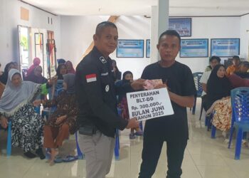 Harapan Sangadi Bigo Usai Serahkan BLT Kepada 36 Penerima Manfaat 