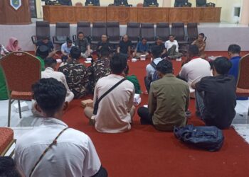 OKP Keluhkan DPRD Malas Masuk Kantor